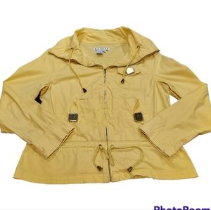 A.M.I Day Spring Yellow Jacket 💛
